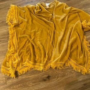 SO goldenrod gold yellow open front cardigan top like new fringed lightweight